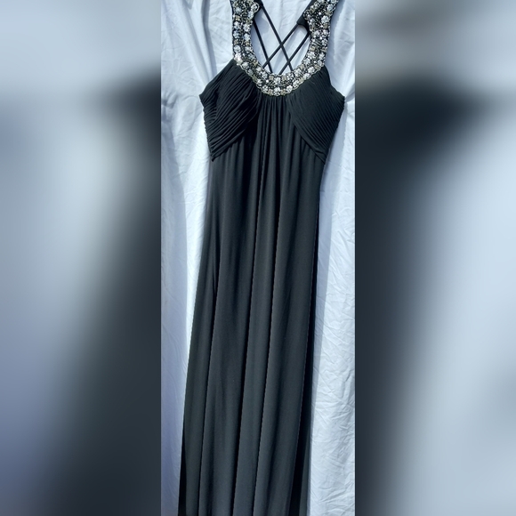 Dress - Picture 1 of 5